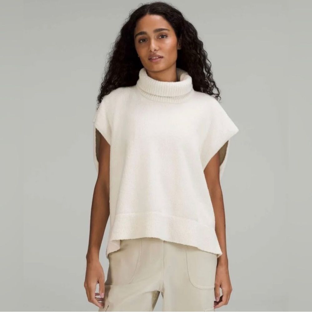 LULULEMON | Cream Cap Sleeve Turtleneck Sweater Women’s Size 12
